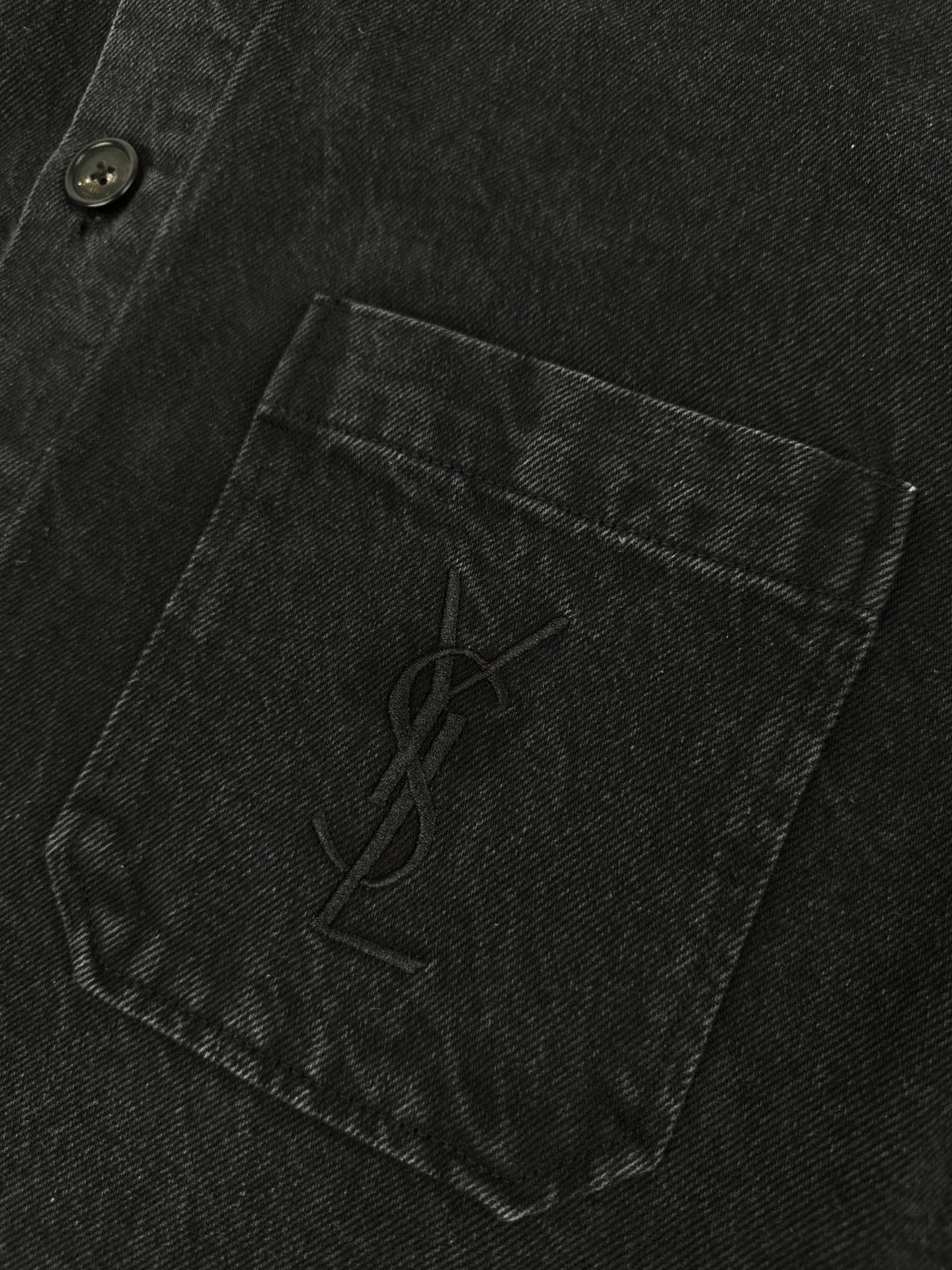 YSaint L Retro LE CASSANDRE Classic Retro 1: LE CASSANDRE 2: 3: ： 1:1 YSL 1:1 YSL ： Size： S M L XL ： BBB 4005